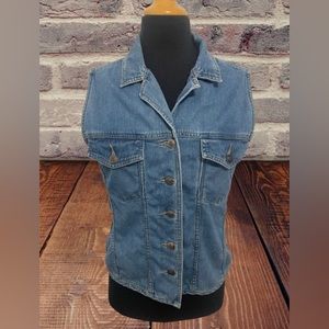 Vintage women’s St. John’s Bay denim collection jean vest size medium